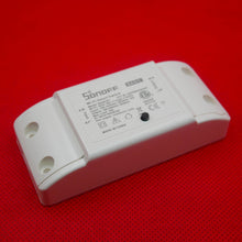 Carica l'immagine nel visualizzatore di Gallery, SONOFF Basic WiFi